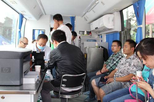 在獻血車獻血應該注意什么？01