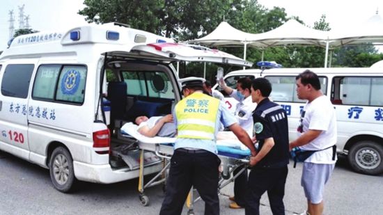 廣州救護(hù)車的容量配置，成社會(huì)關(guān)注問(wèn)題01